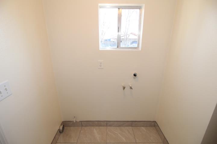 90 Magnolia, Lemoore, CA 93245