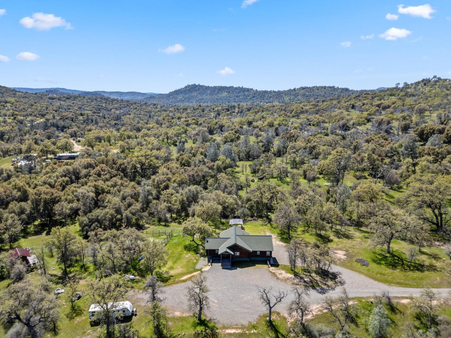 3133 River Haven Dr, Mariposa, CA 95338