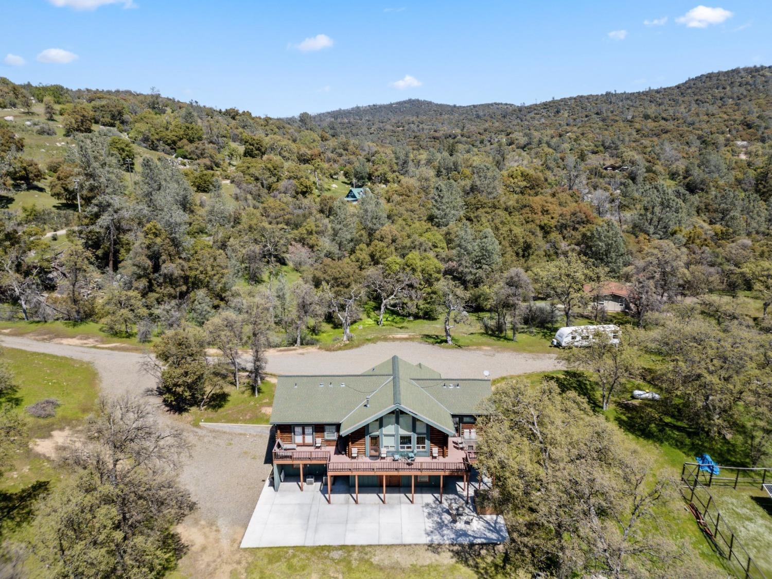 3133 River Haven Dr, Mariposa, CA 95338