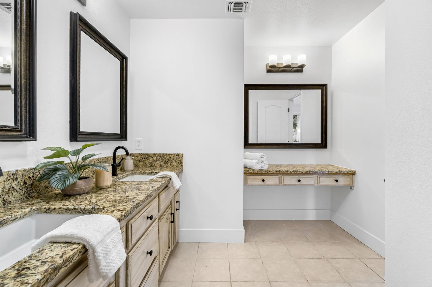 5882 W Fallon Ave, Fresno, CA 93722