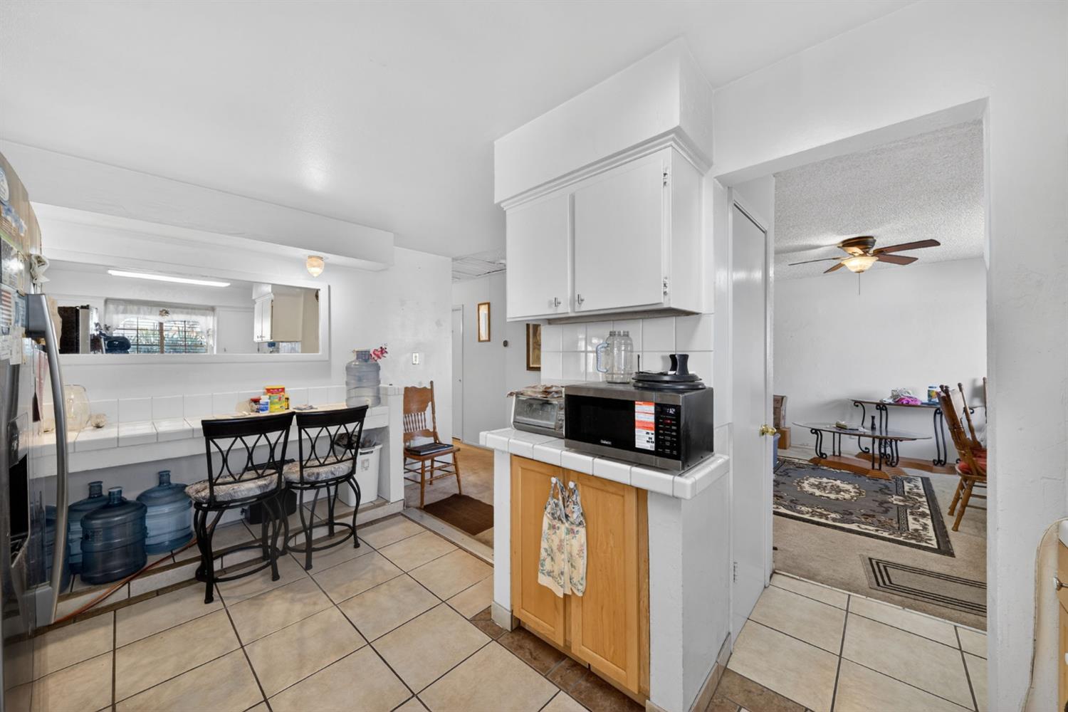 3323 W Indianapolis Ave, Fresno, CA 93722