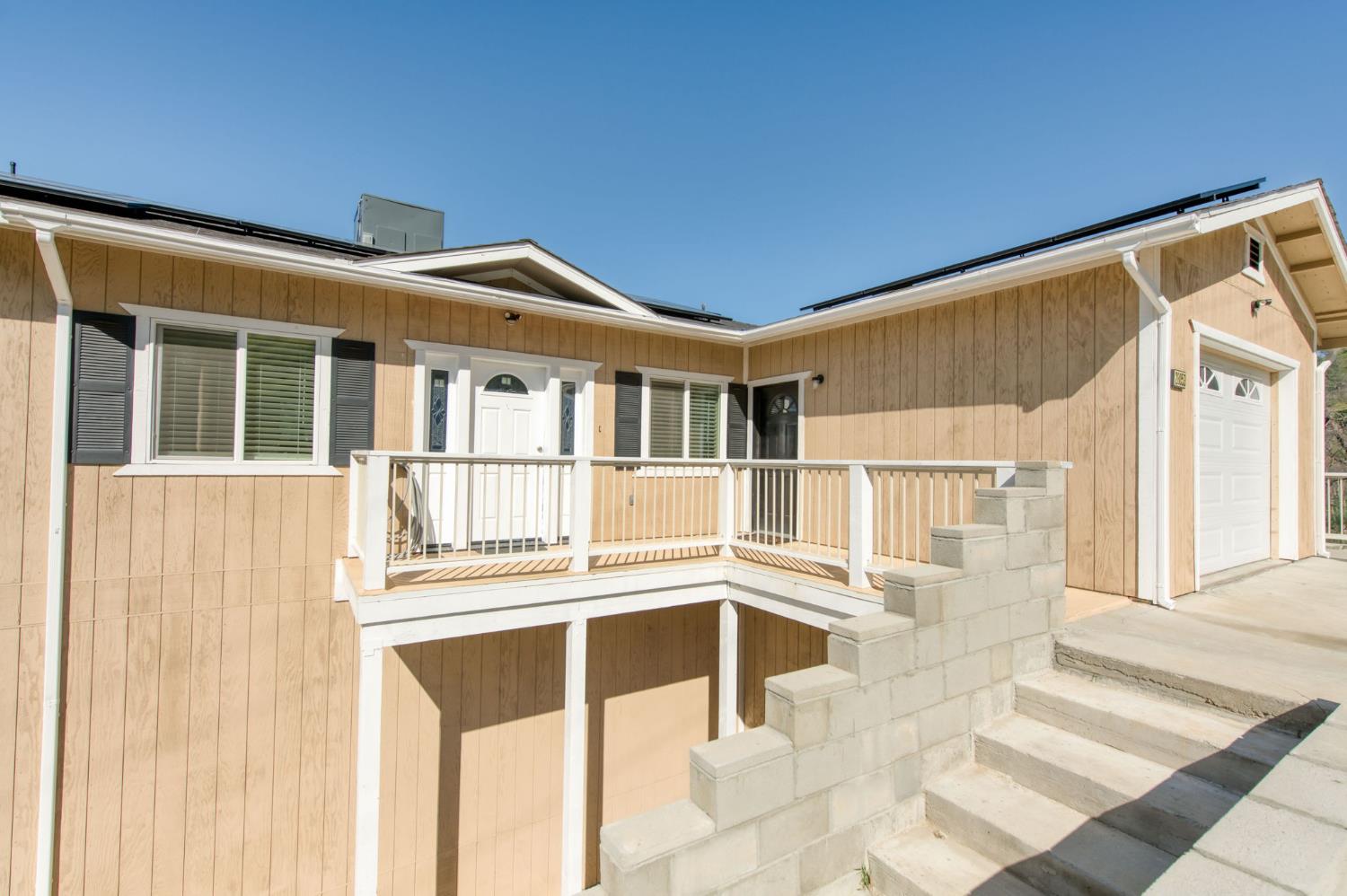28053 Sky Harbour Rd, Friant, CA 93626