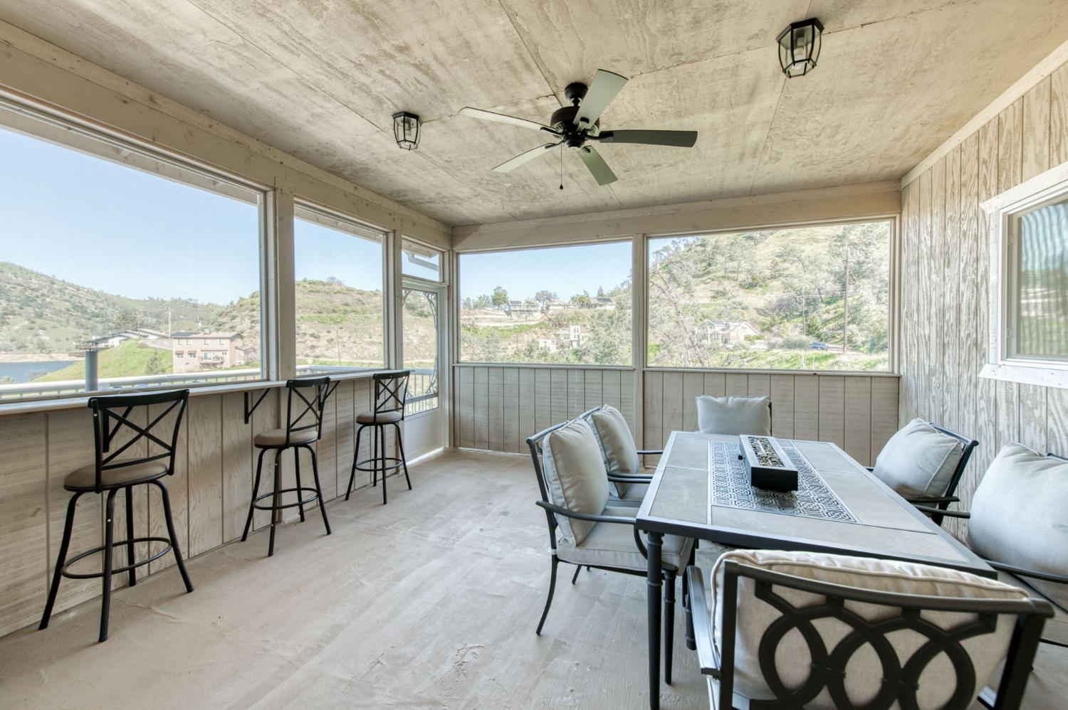 28053 Sky Harbour Rd, Friant, CA 93626