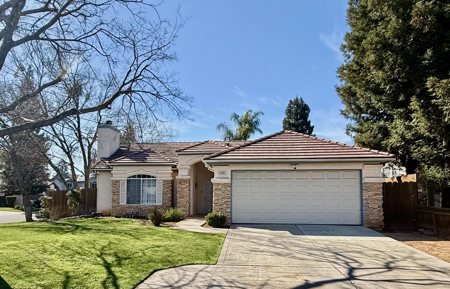 10201 N Whitney Ave, Fresno, CA 93730