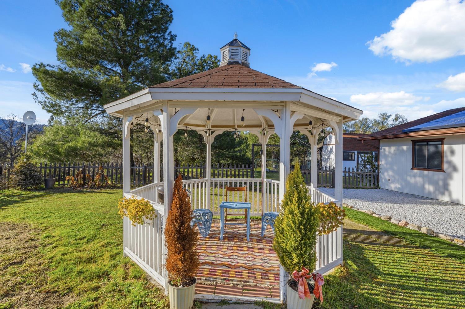 44800 Ahwahnee Acres Rd, Ahwahnee, CA 93601