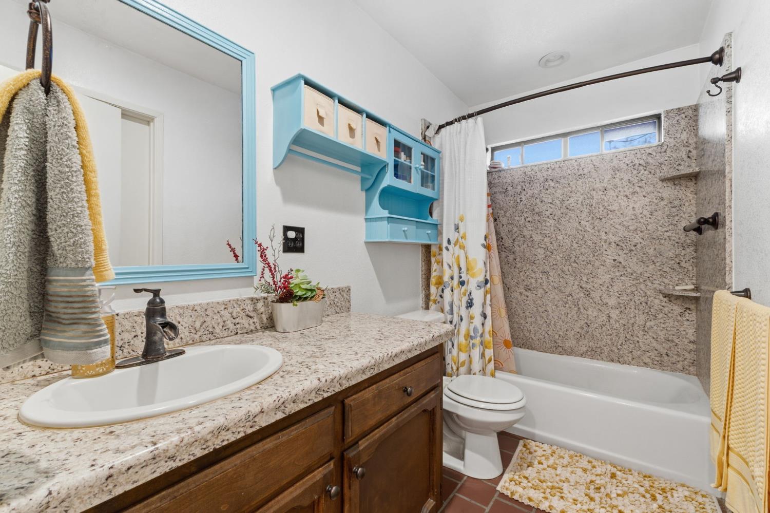 44800 Ahwahnee Acres Rd, Ahwahnee, CA 93601