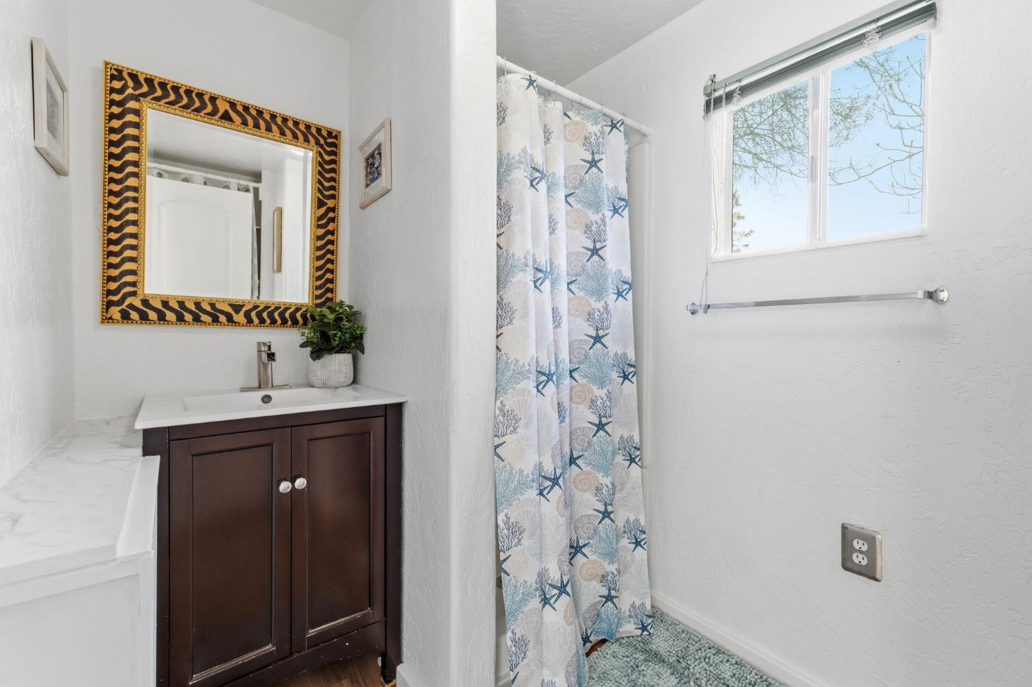 44800 Ahwahnee Acres Rd, Ahwahnee, CA 93601