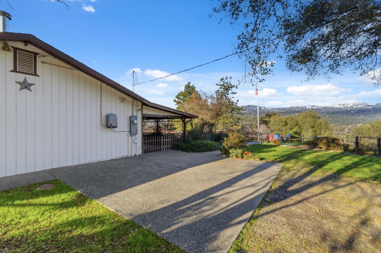 44800 Ahwahnee Acres Rd, Ahwahnee, CA 93601