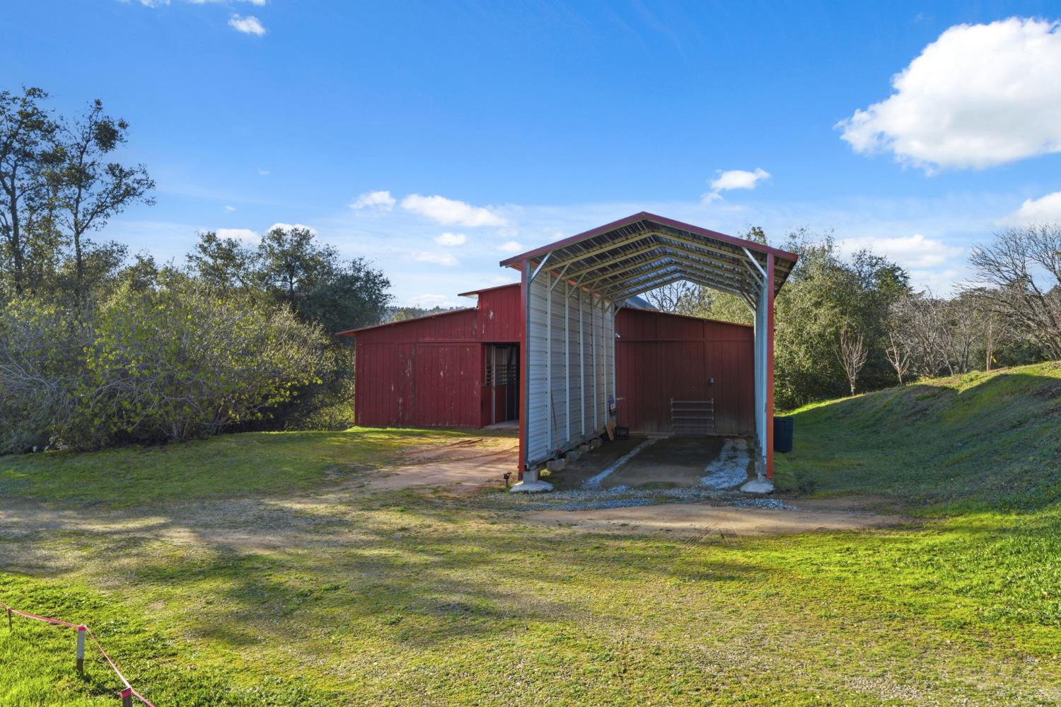 44800 Ahwahnee Acres Rd, Ahwahnee, CA 93601