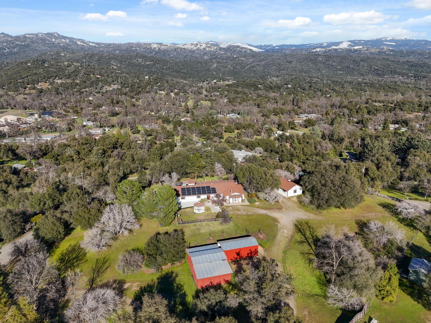 44800 Ahwahnee Acres Rd, Ahwahnee, CA 93601