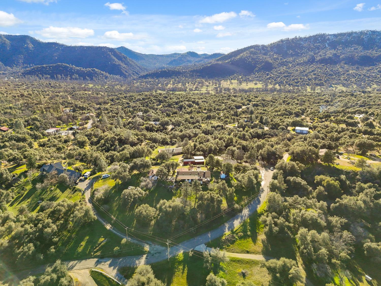 44800 Ahwahnee Acres Rd, Ahwahnee, CA 93601