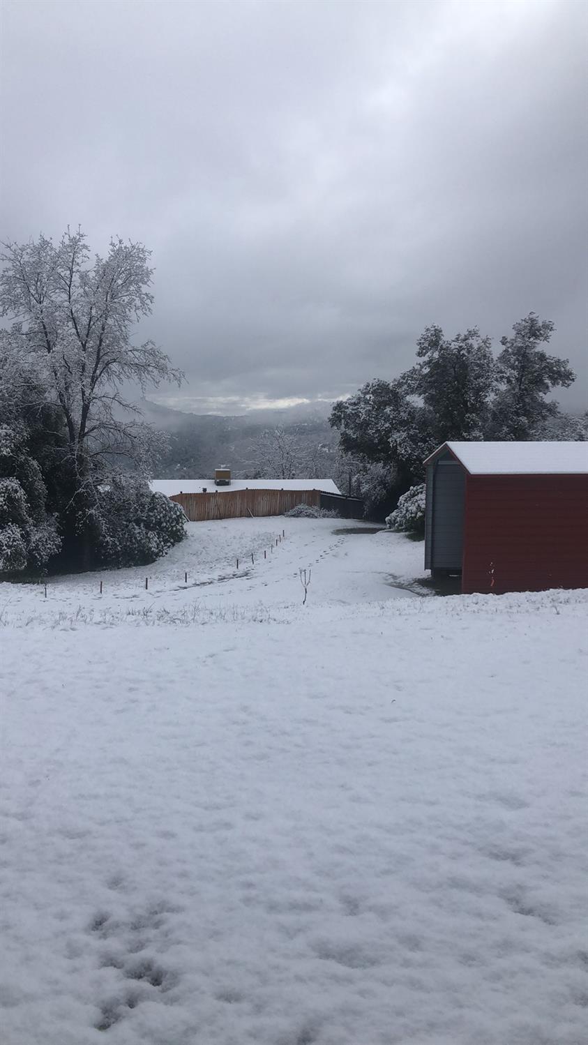 44800 Ahwahnee Acres Rd, Ahwahnee, CA 93601