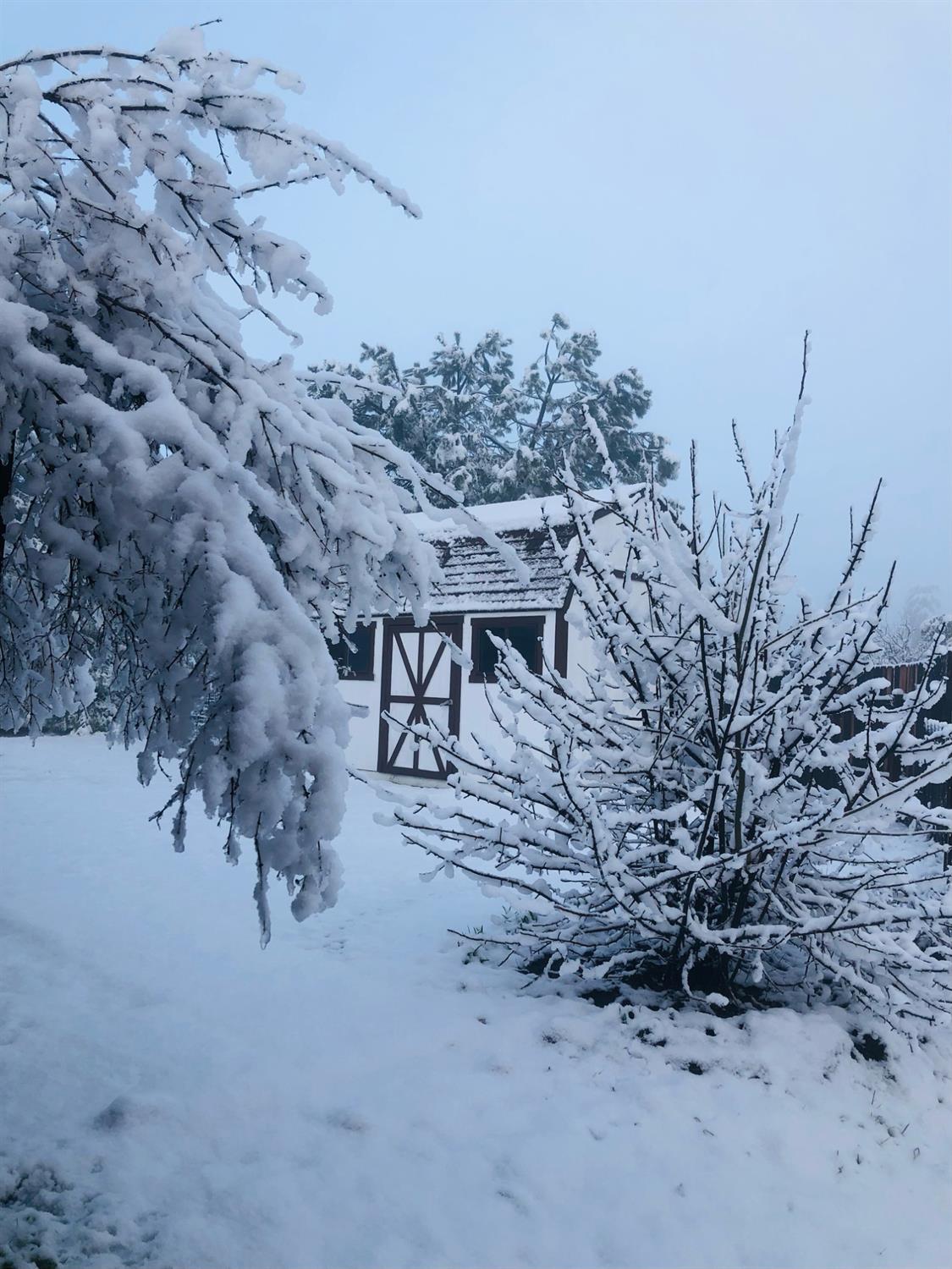 44800 Ahwahnee Acres Rd, Ahwahnee, CA 93601