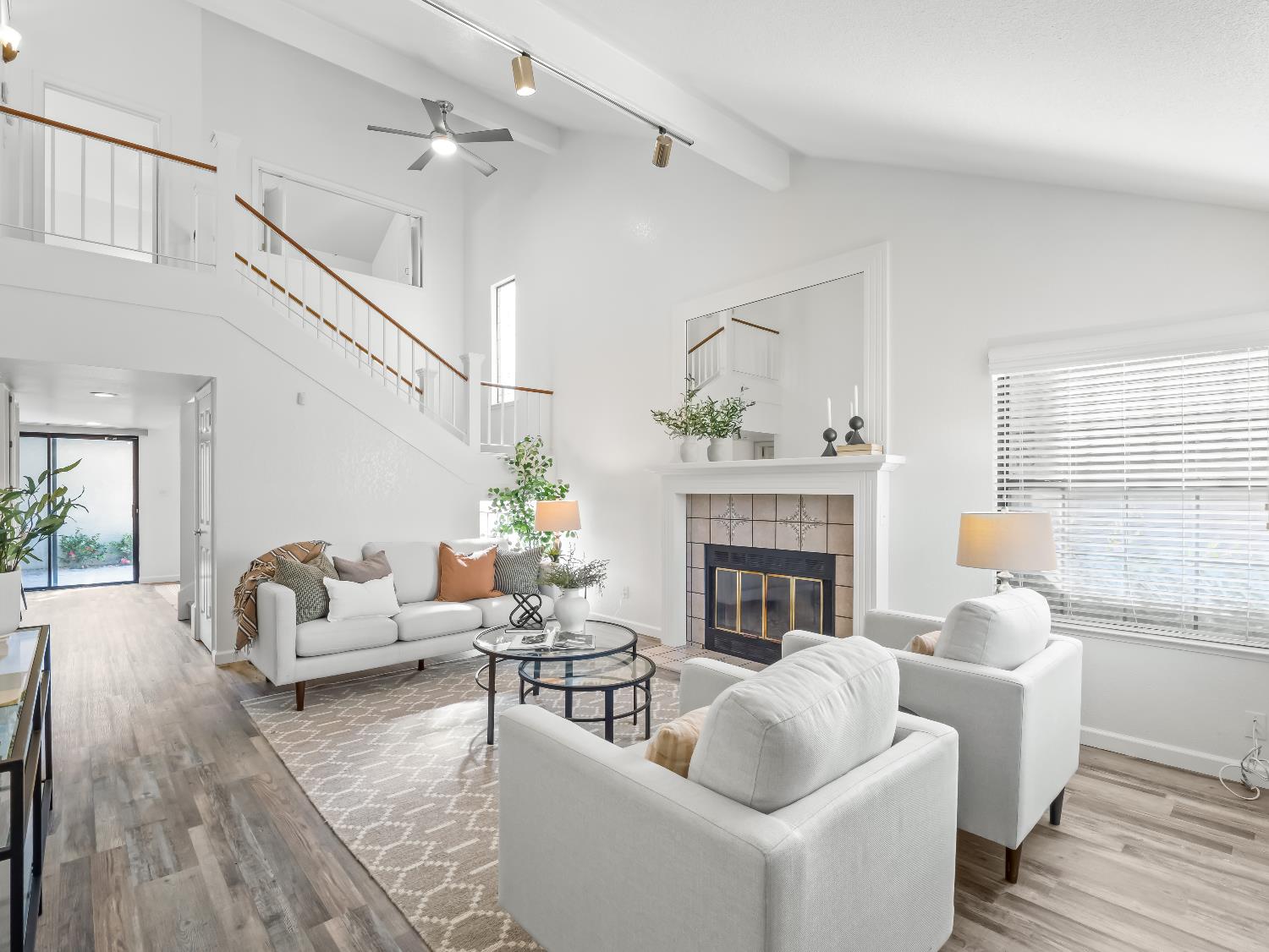 7029 N Teilman Ave, Fresno, CA 93711