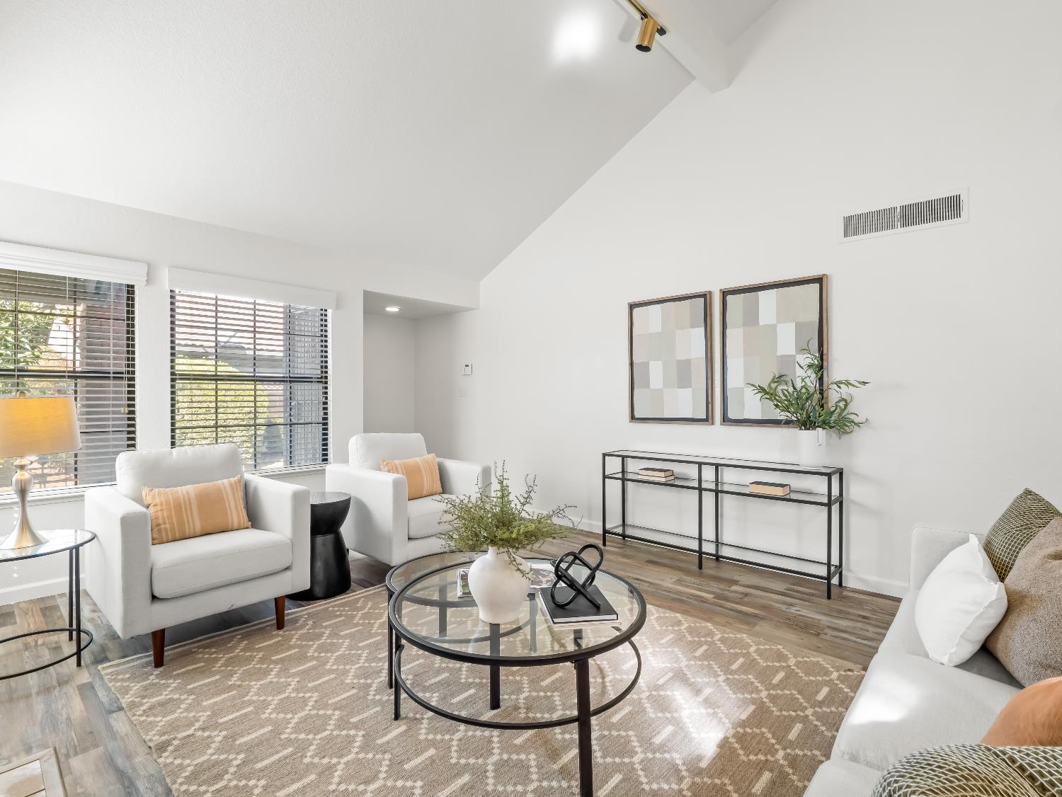 7029 N Teilman Ave, Fresno, CA 93711