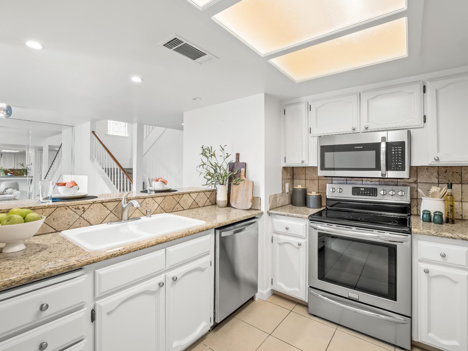 7029 N Teilman Ave, Fresno, CA 93711