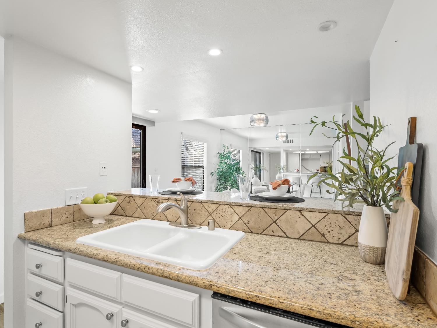 7029 N Teilman Ave, Fresno, CA 93711