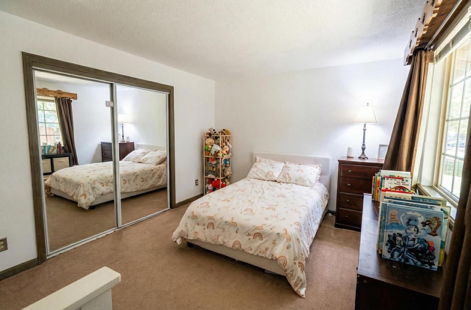 14788 Blue Oak Ln, Prather, CA 93651