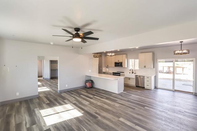 14788 Blue Oak Ln, Prather, CA 93651