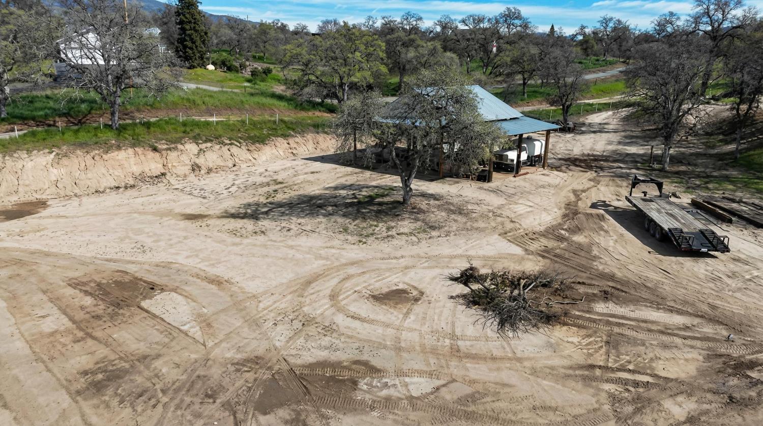 14788 Blue Oak Ln, Prather, CA 93651
