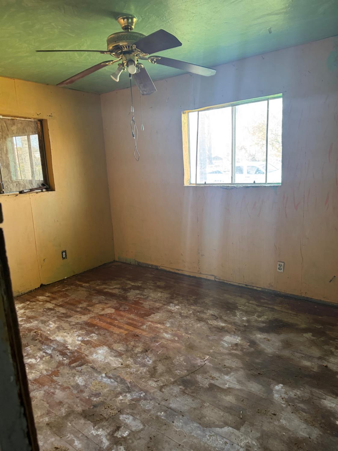 12935 Sierra, Cutler, CA 93615