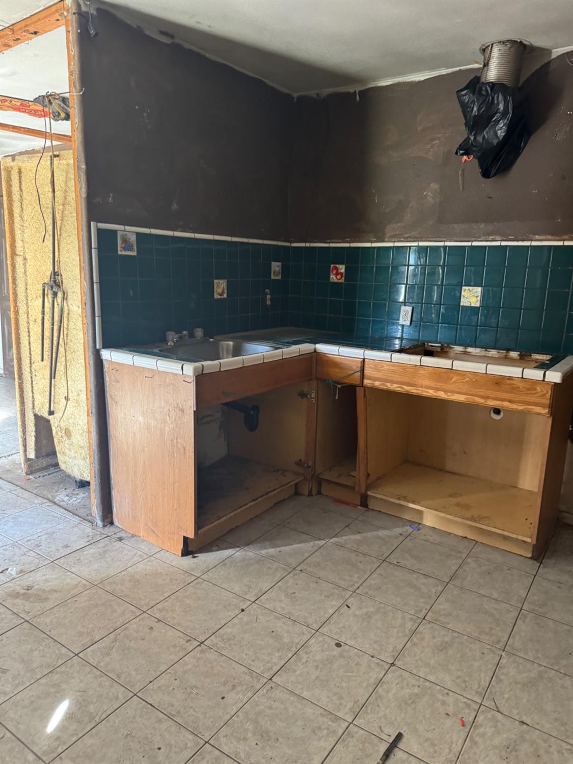 12935 Sierra, Cutler, CA 93615