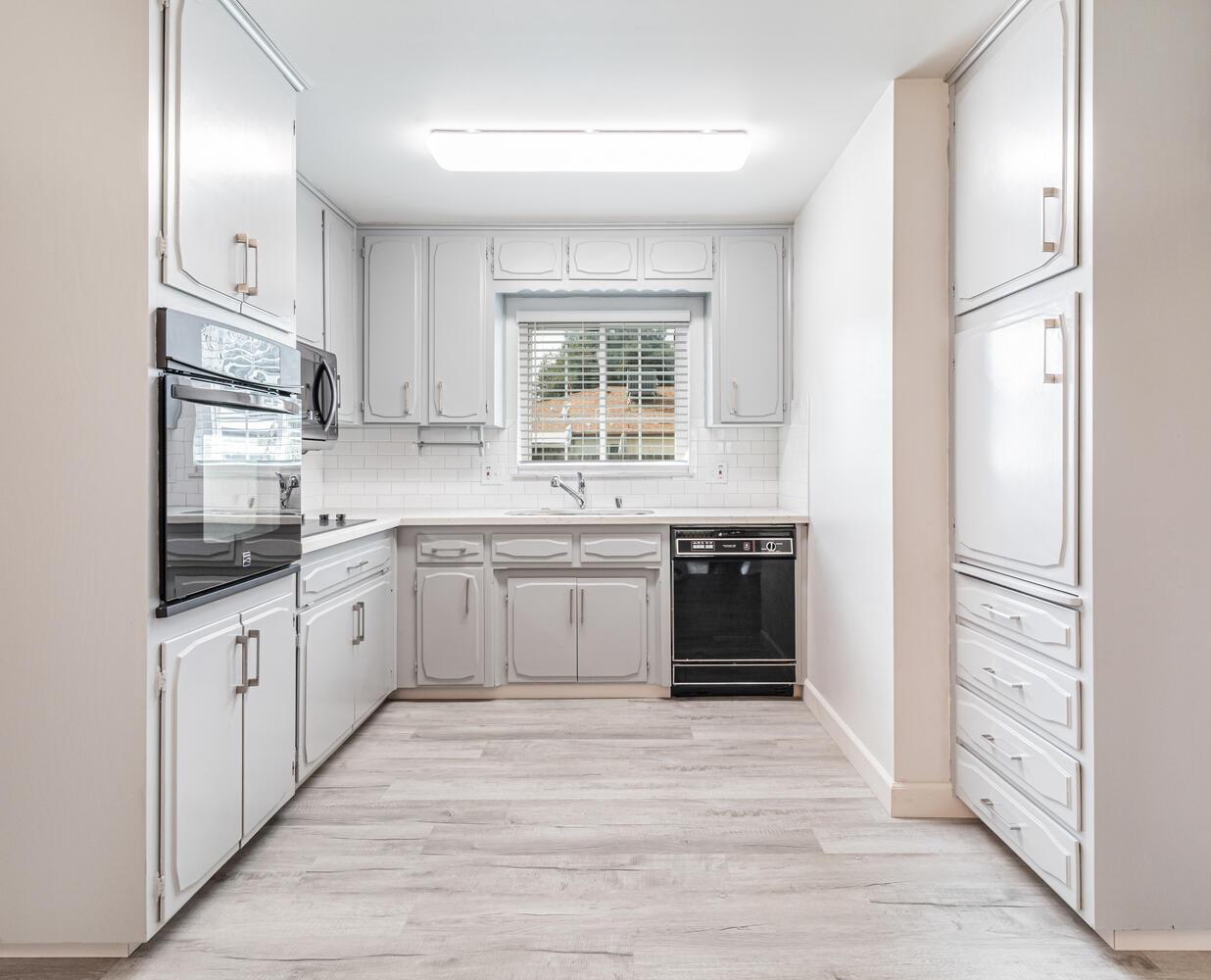 4365 N 5Th St, Fresno, CA 93726