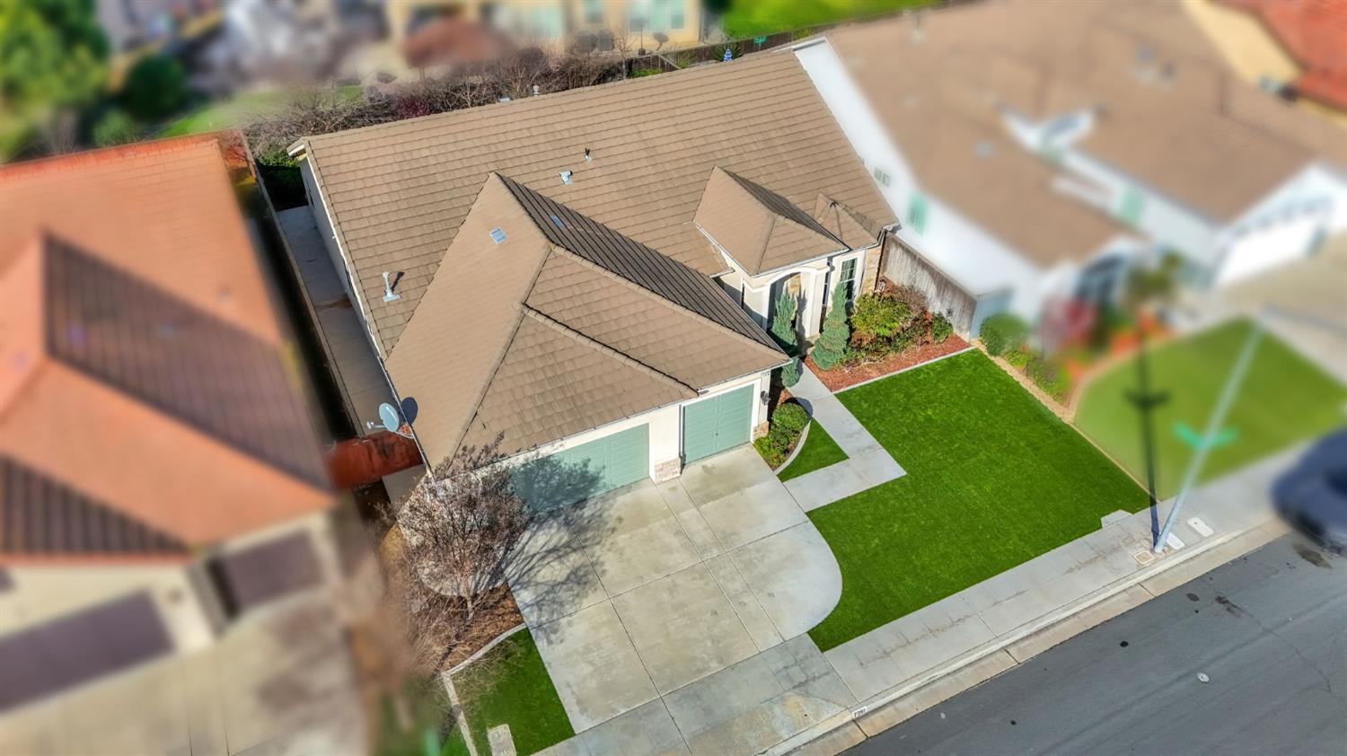 7261 N Ivanhoe Ave, Fresno, CA 93722