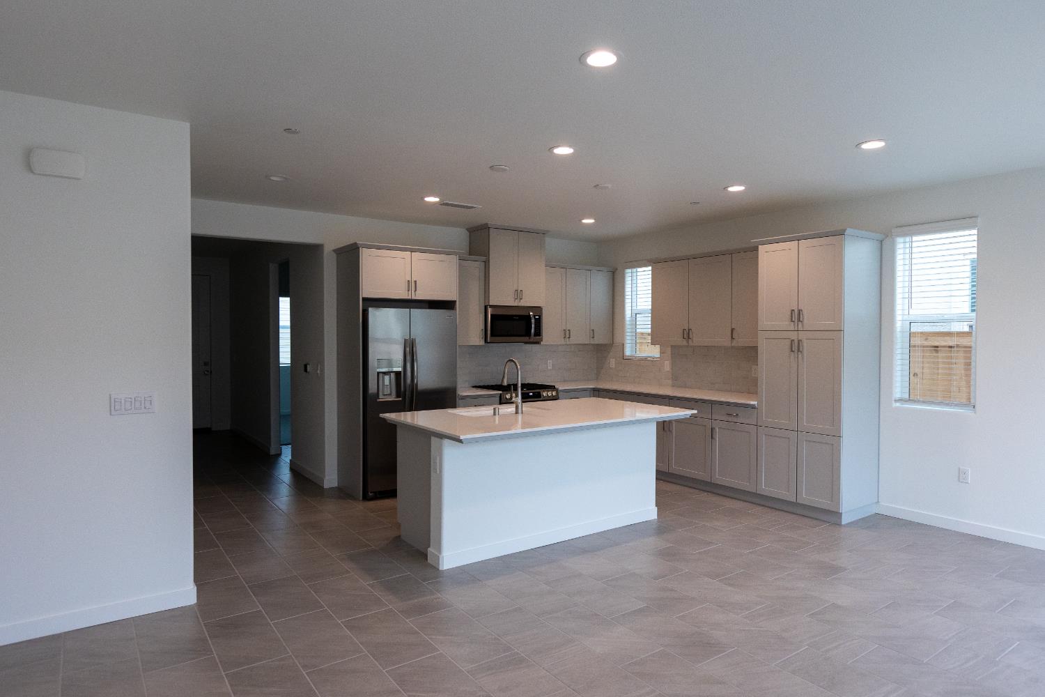 4178 Agnes Ln, Madera, CA 93636