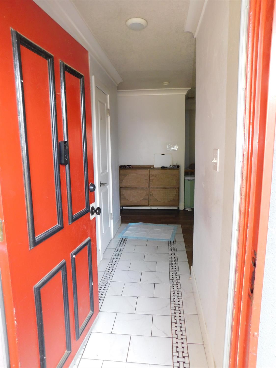 3762 N Claremont Ave N, Fresno, CA 93727