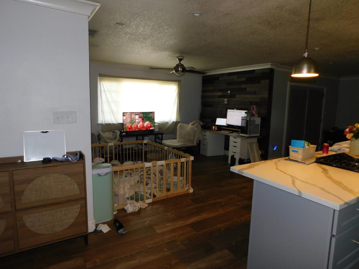 3762 N Claremont Ave N, Fresno, CA 93727