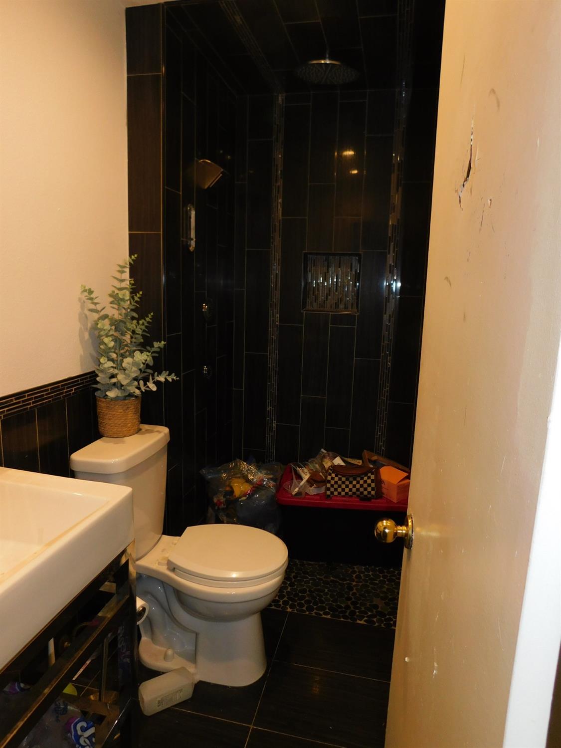 3762 N Claremont Ave N, Fresno, CA 93727