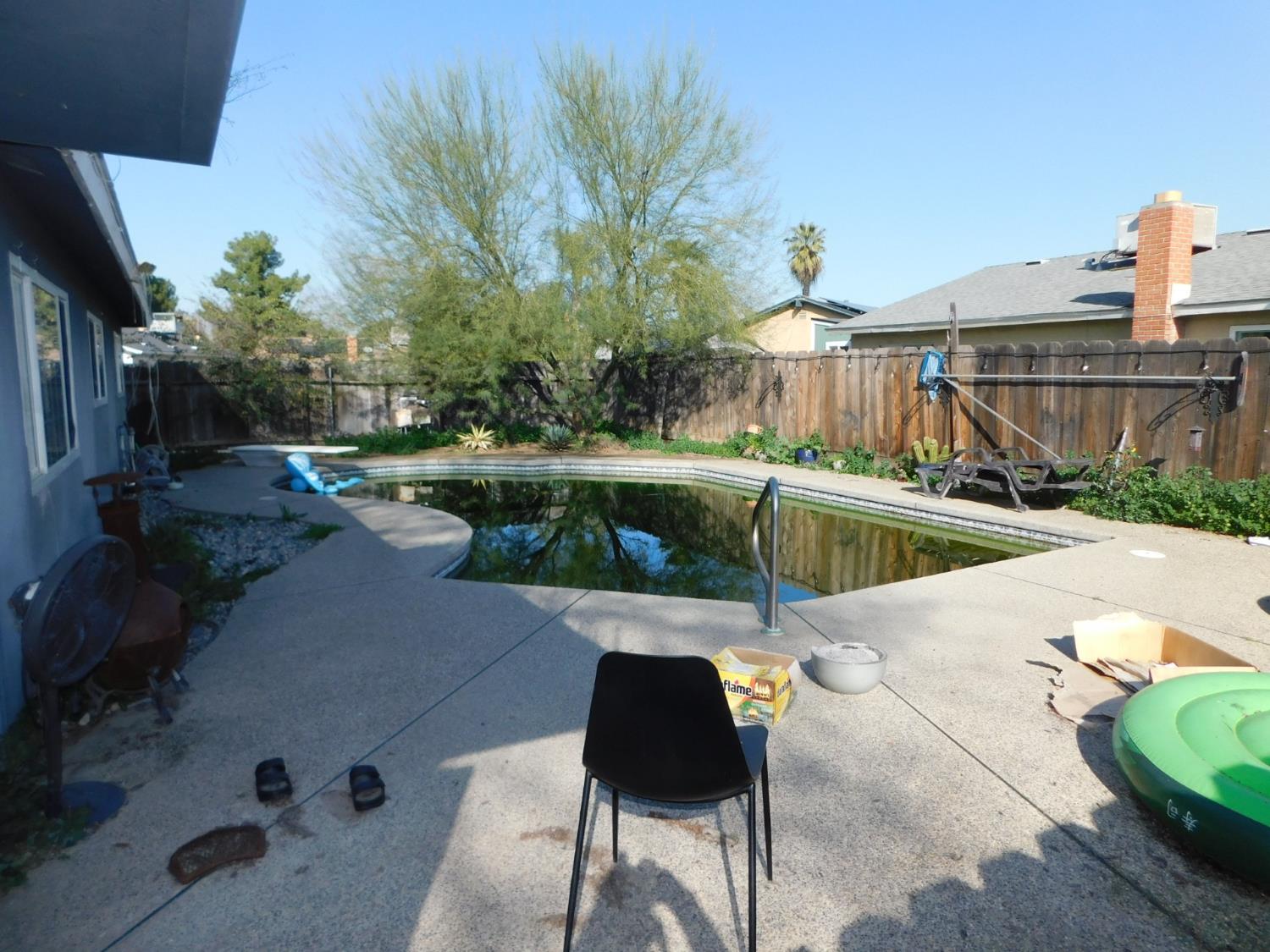 3762 N Claremont Ave N, Fresno, CA 93727