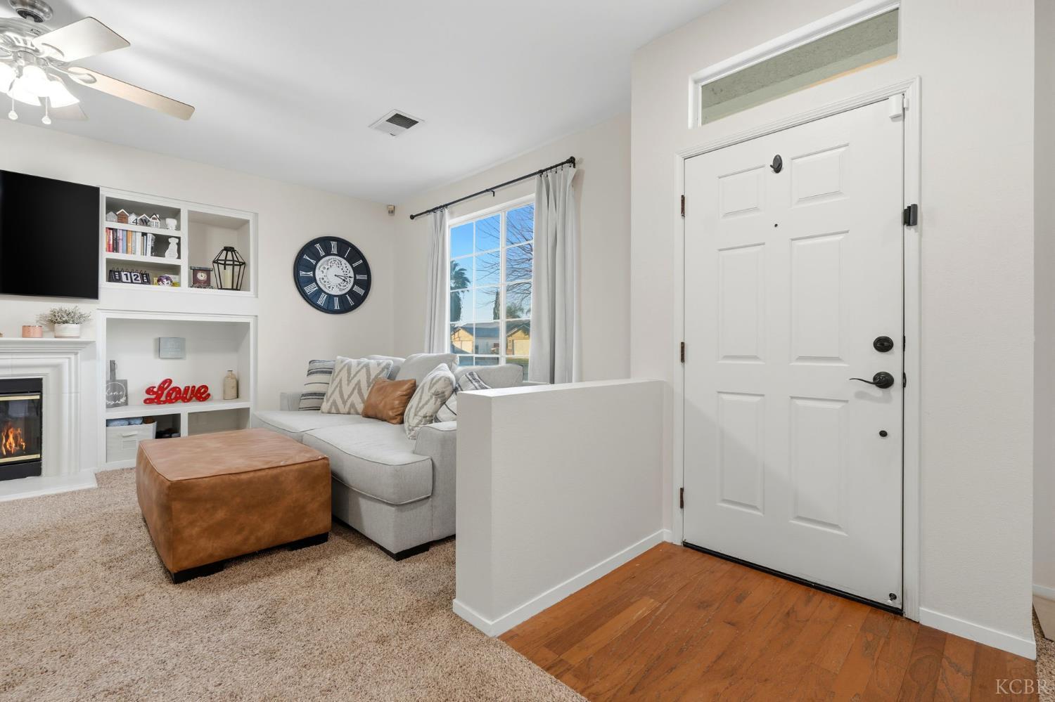 687 Woodridge Ct, Lemoore, CA 93245