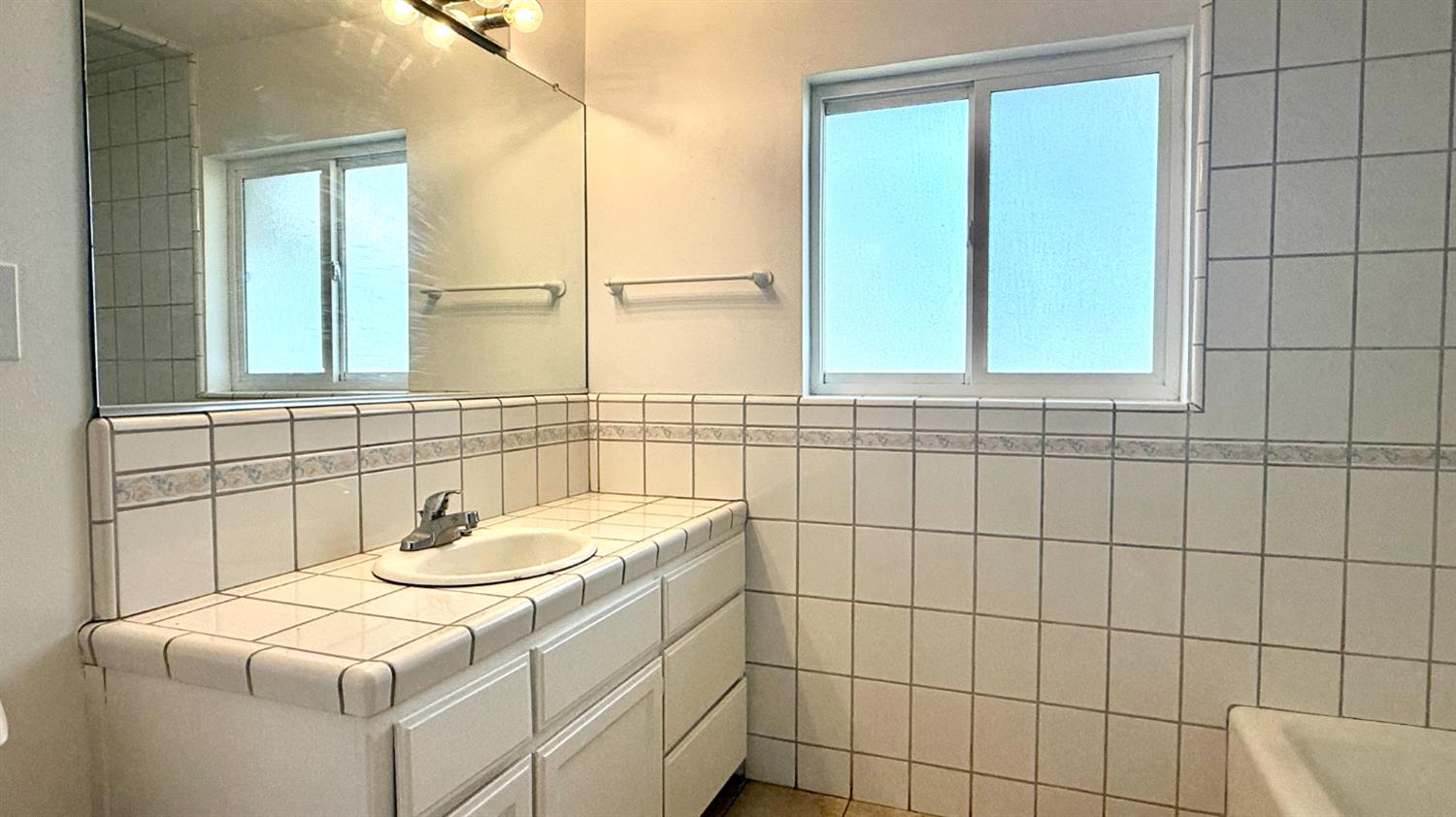 2335 N Douty St, Hanford, CA 93230