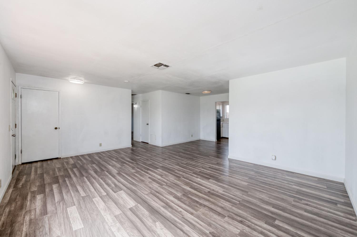 3448 W Peralta Way, Fresno, CA 93722