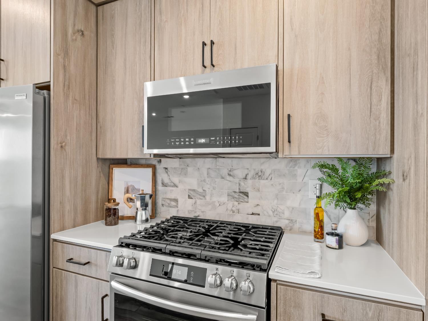 602 W Mahogany Ln, Clovis, CA 93611