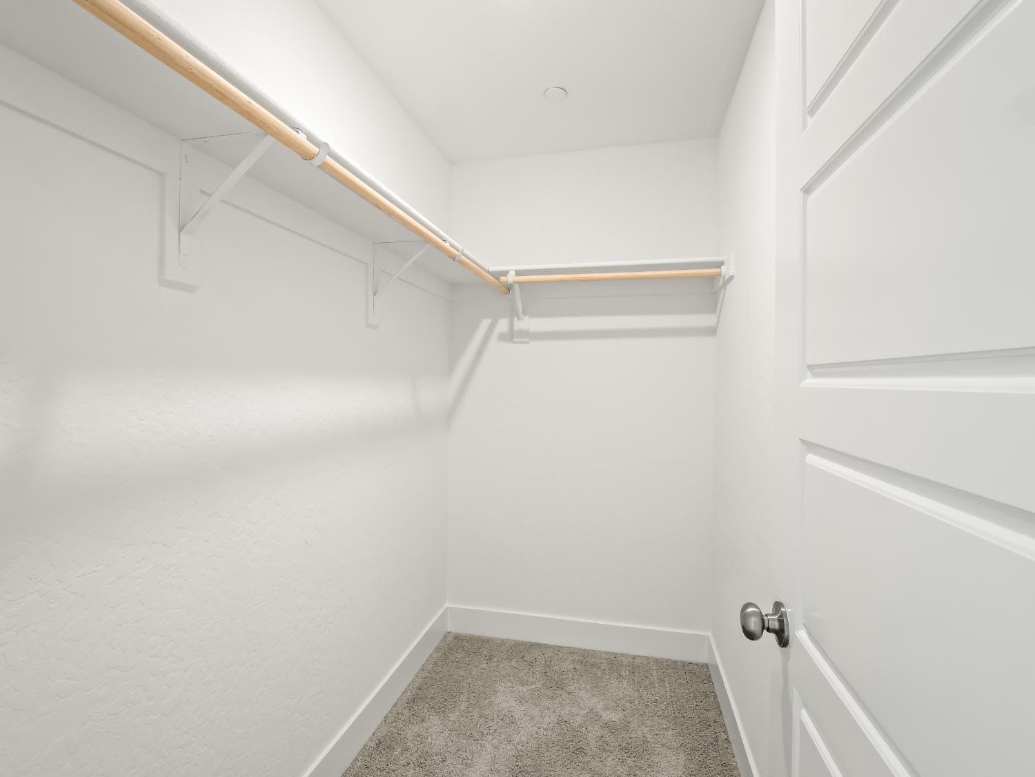 602 W Mahogany Ln, Clovis, CA 93611