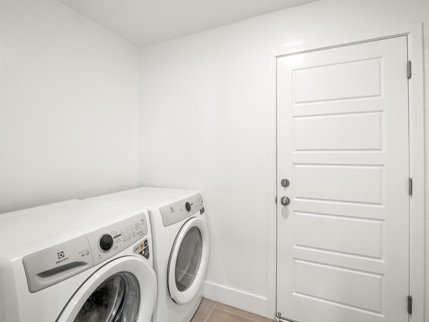 602 W Mahogany Ln, Clovis, CA 93611