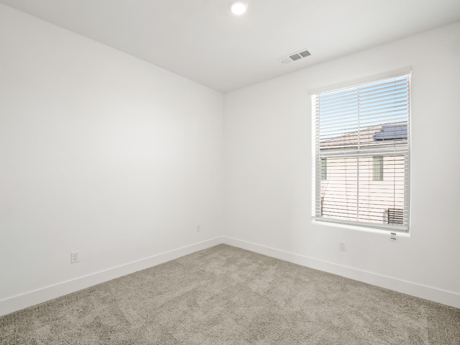 602 W Mahogany Ln, Clovis, CA 93611