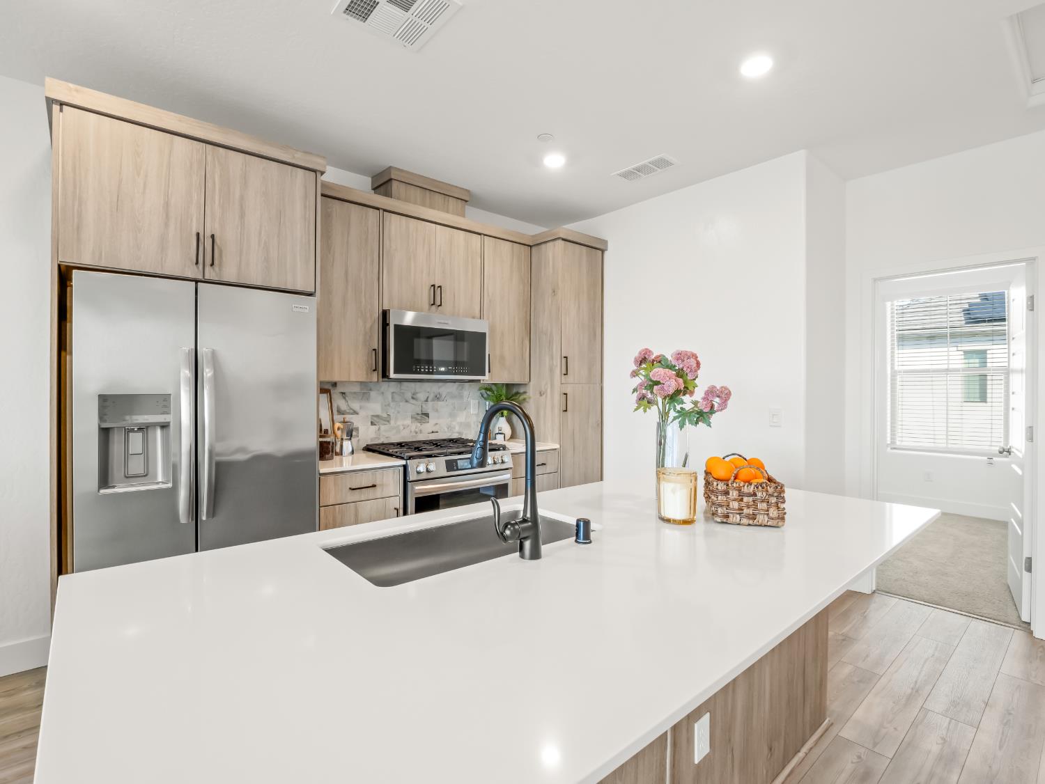 602 W Mahogany Ln, Clovis, CA 93611