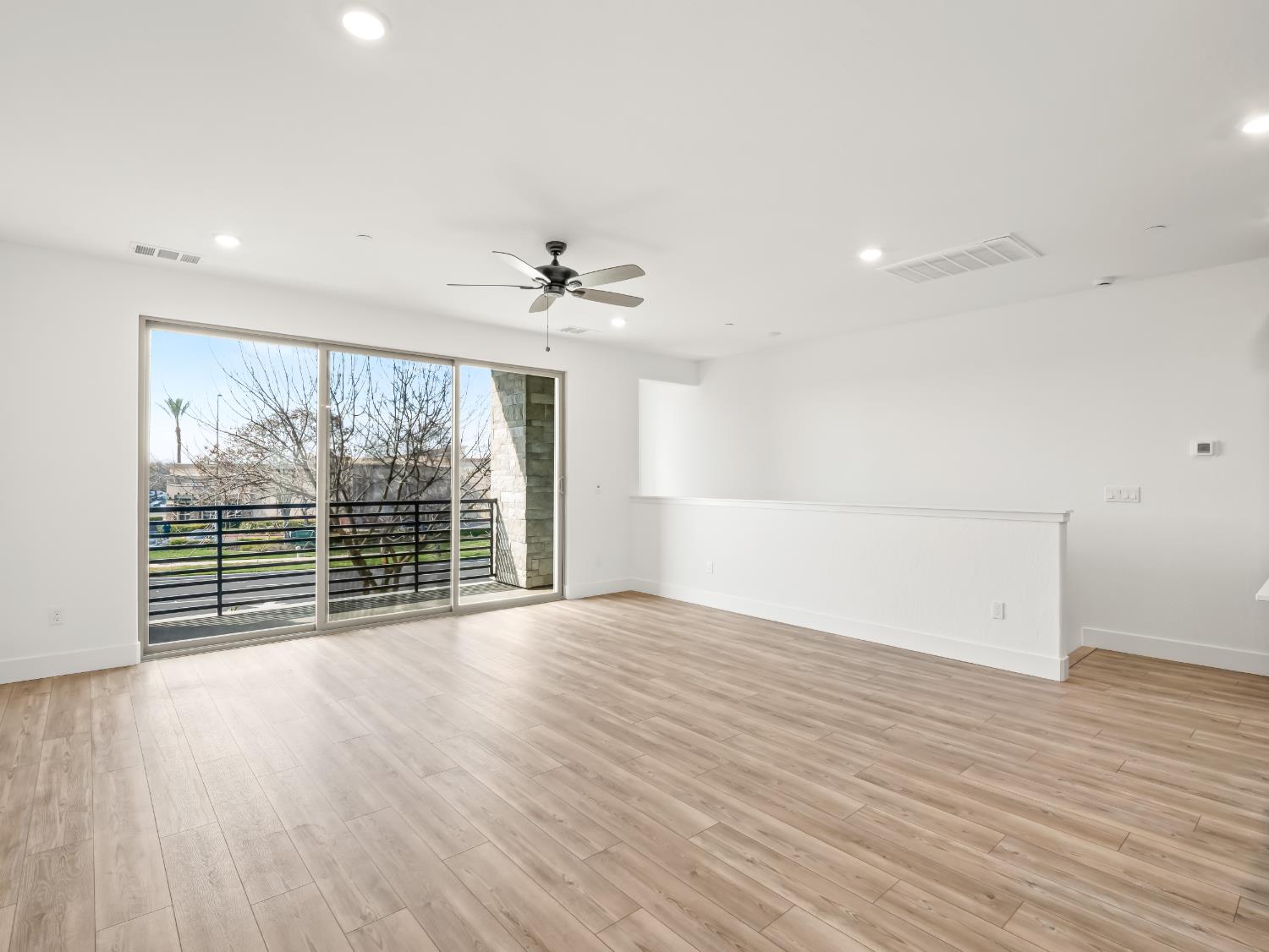 602 W Mahogany Ln, Clovis, CA 93611