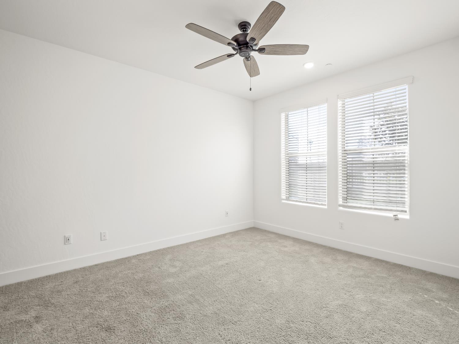 602 W Mahogany Ln, Clovis, CA 93611