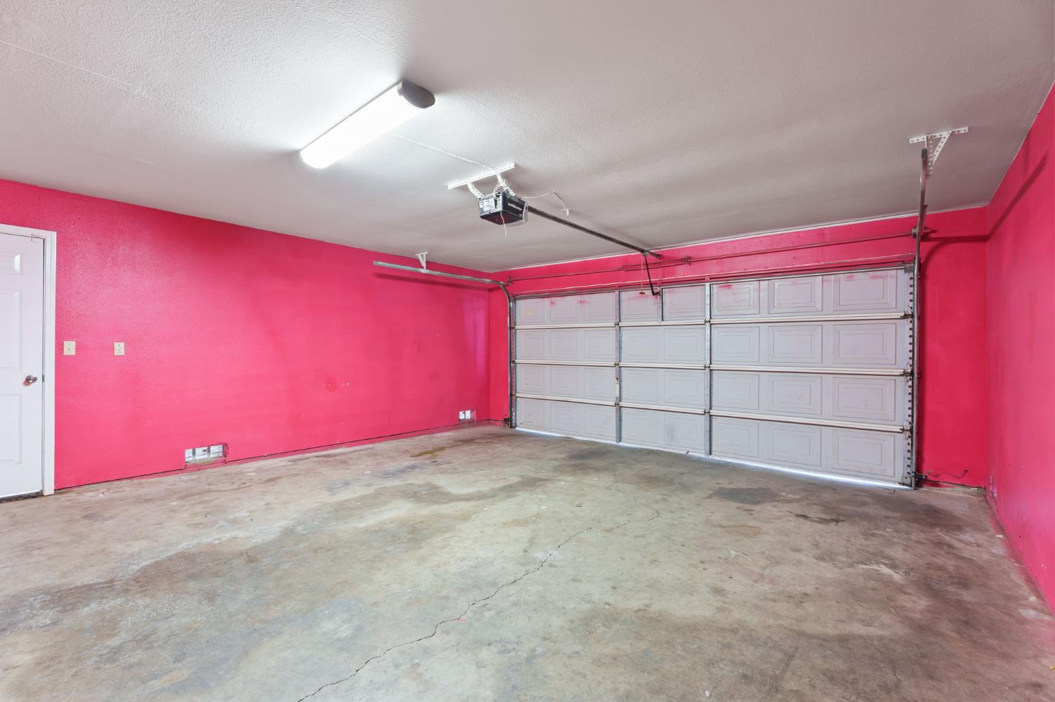 237 E Modoc Ave, Visalia, CA 93291