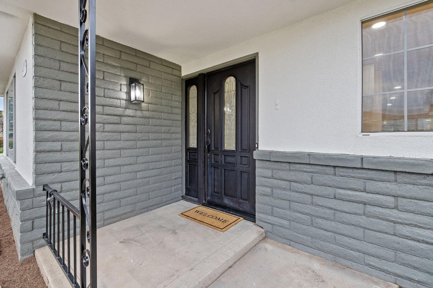 1359 W Millbrae Ave, Fresno, CA 93711