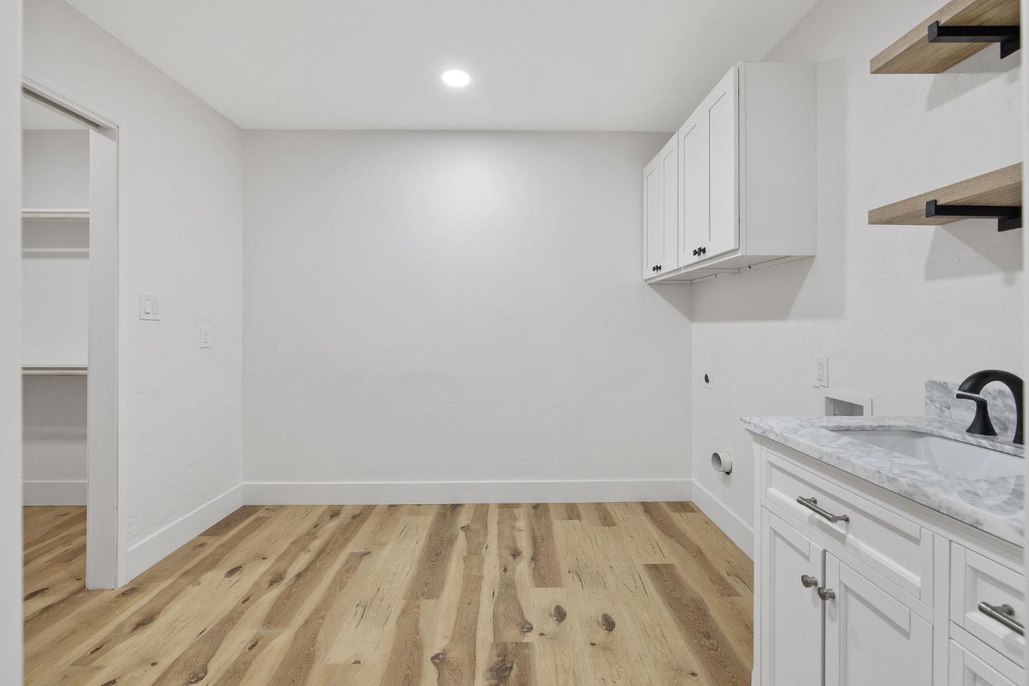 1359 W Millbrae Ave, Fresno, CA 93711