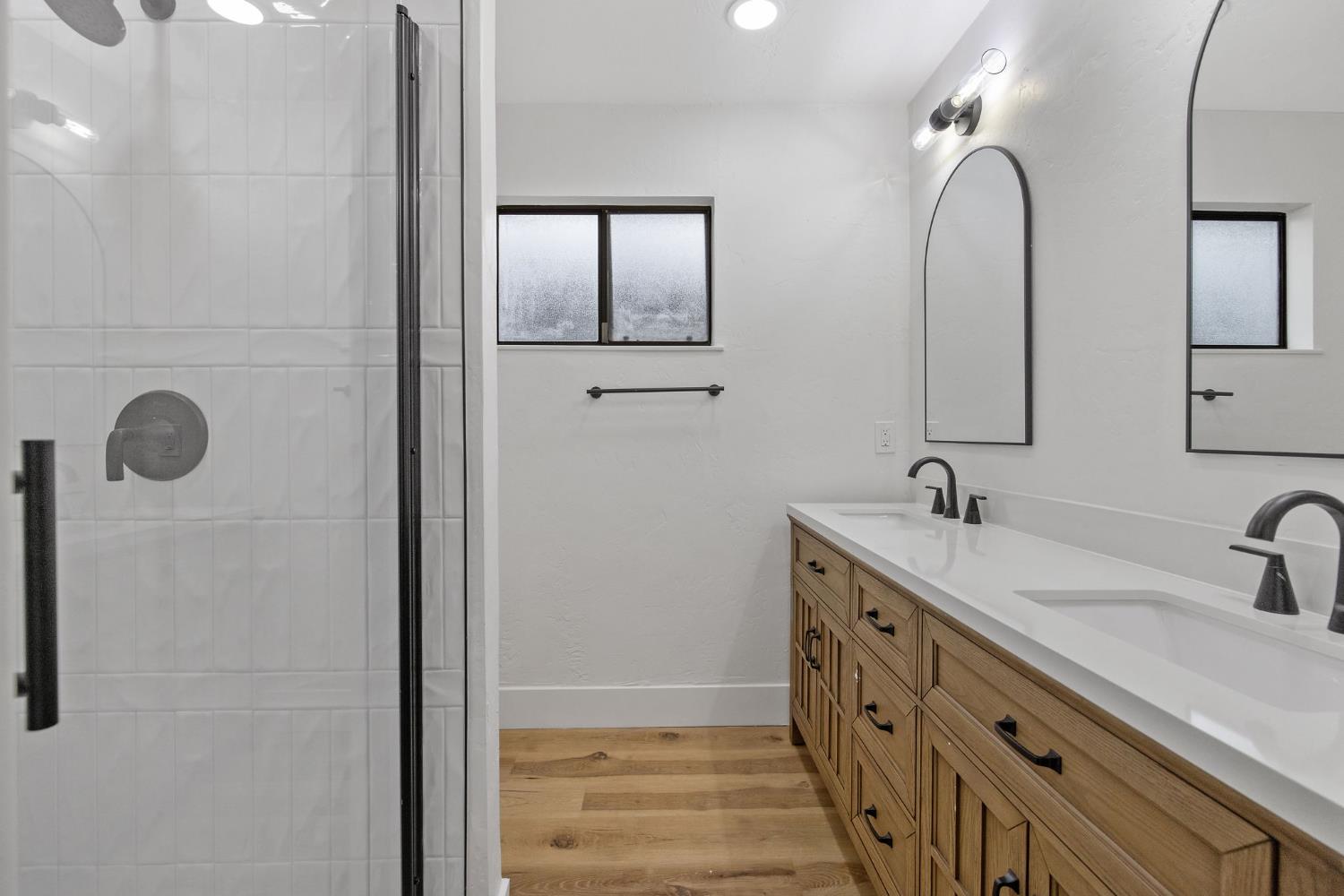 1359 W Millbrae Ave, Fresno, CA 93711