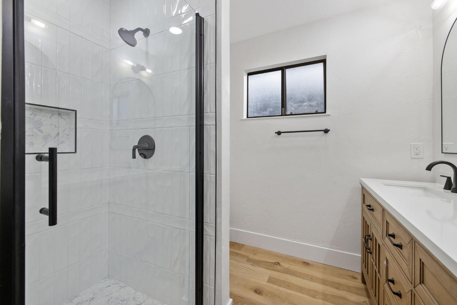 1359 W Millbrae Ave, Fresno, CA 93711