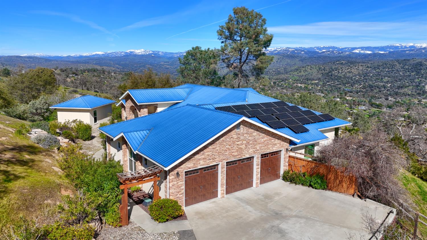 41915 John Muir Dr, Coarsegold, CA 93614