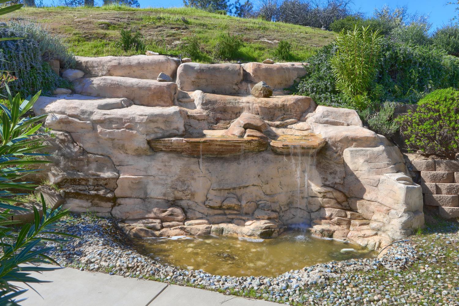 41915 John Muir Dr, Coarsegold, CA 93614